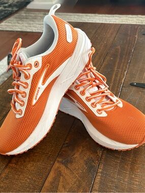 Brooks Women's Orange and White Running Sneakers